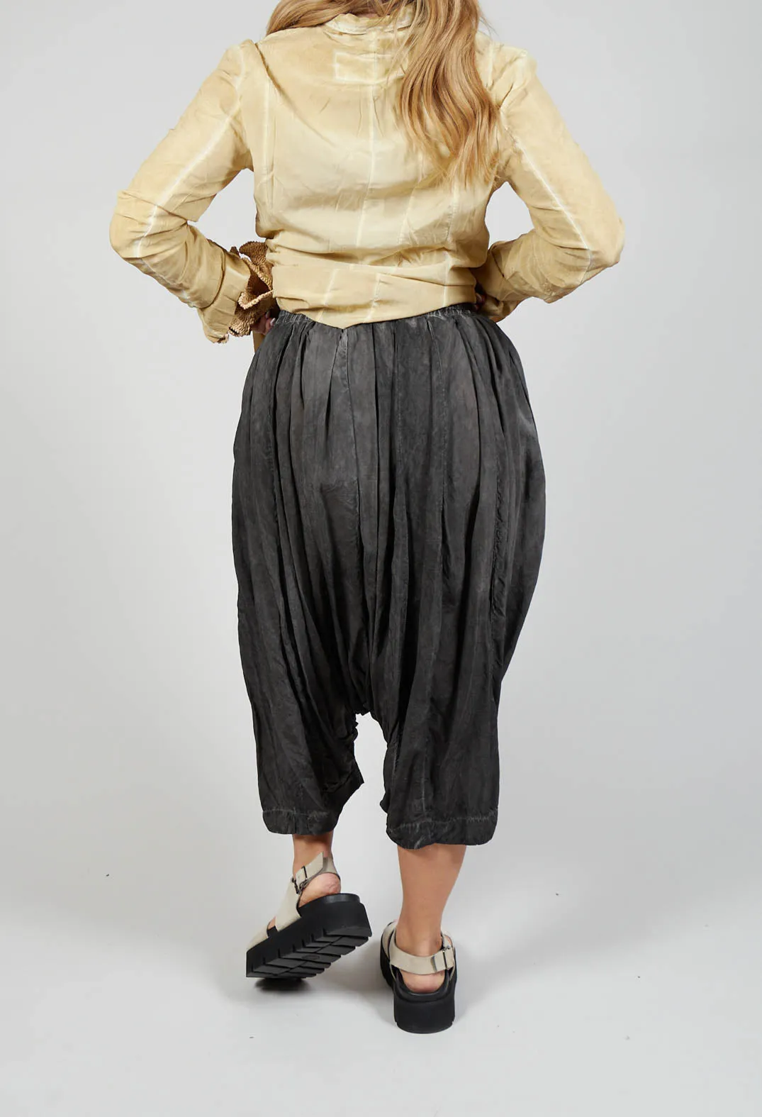 Balloon Trousers in Coal Cloud