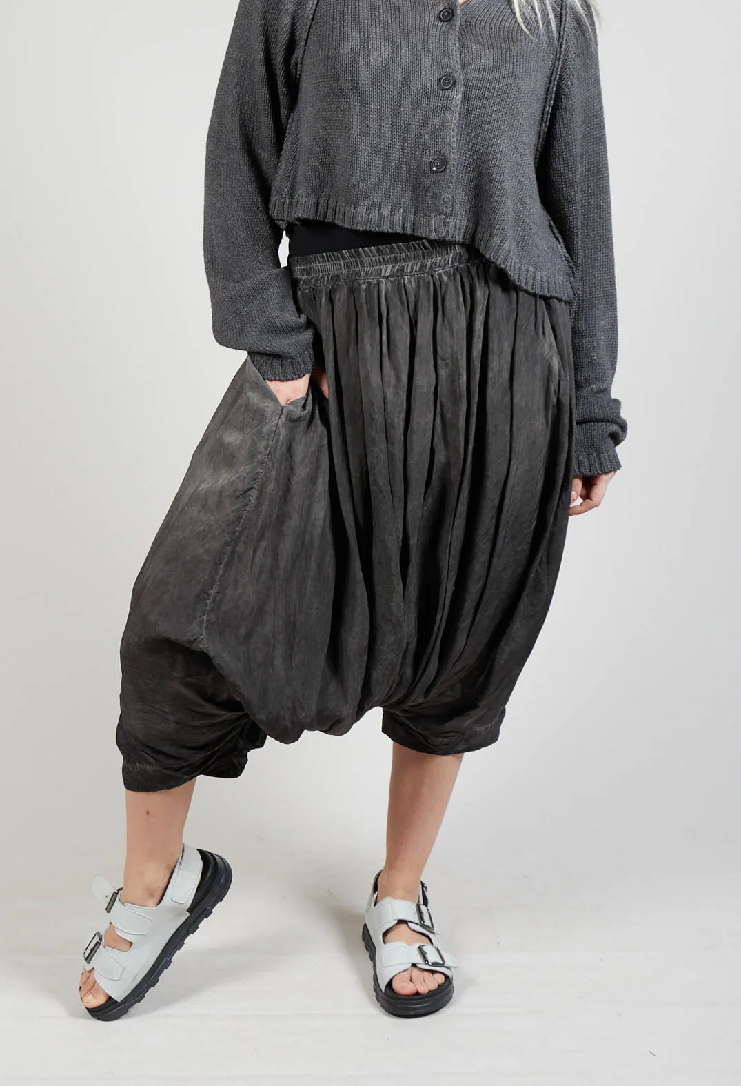 Balloon Trousers in Coal Cloud