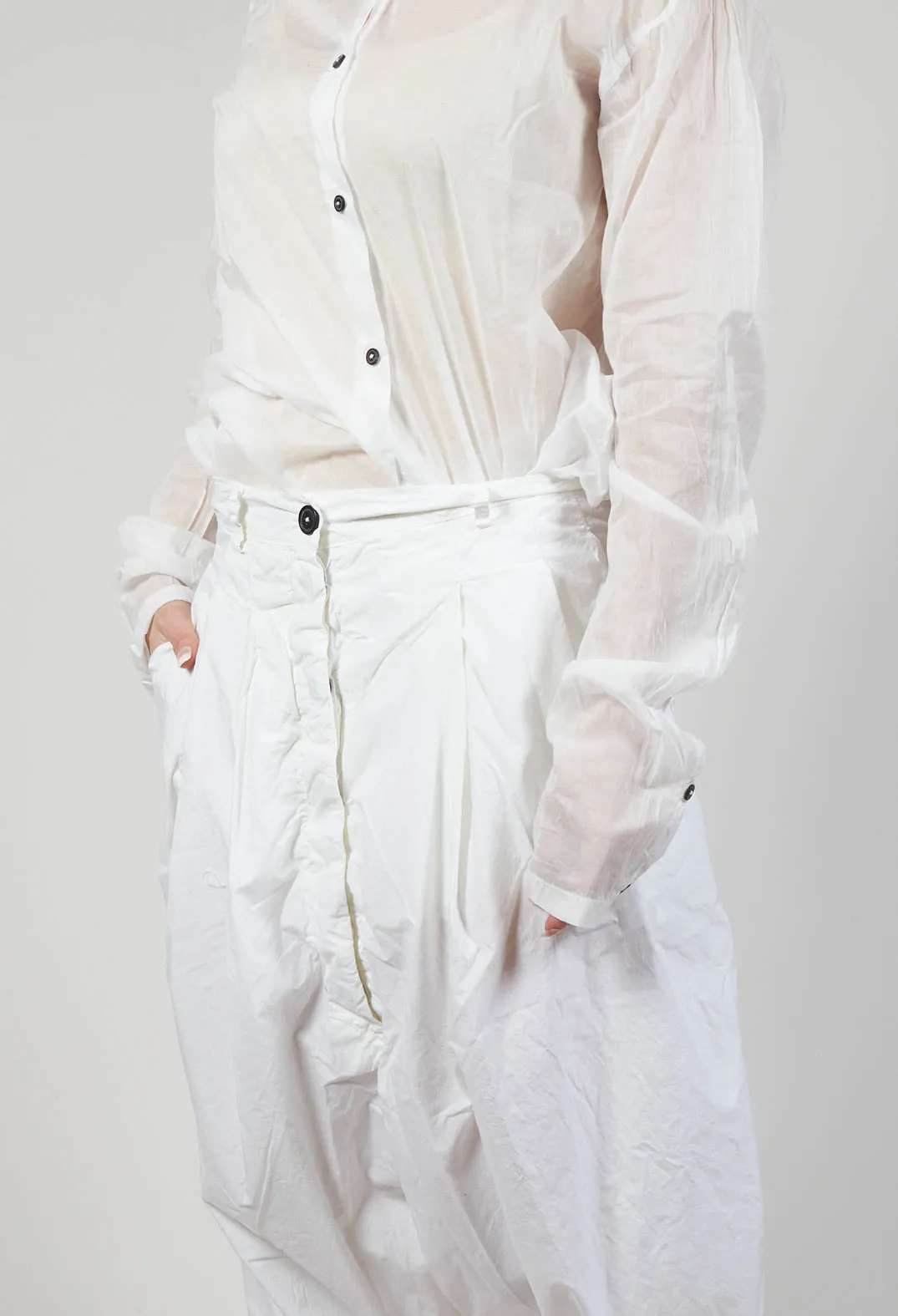 Button-Up Trousers in Starwhite