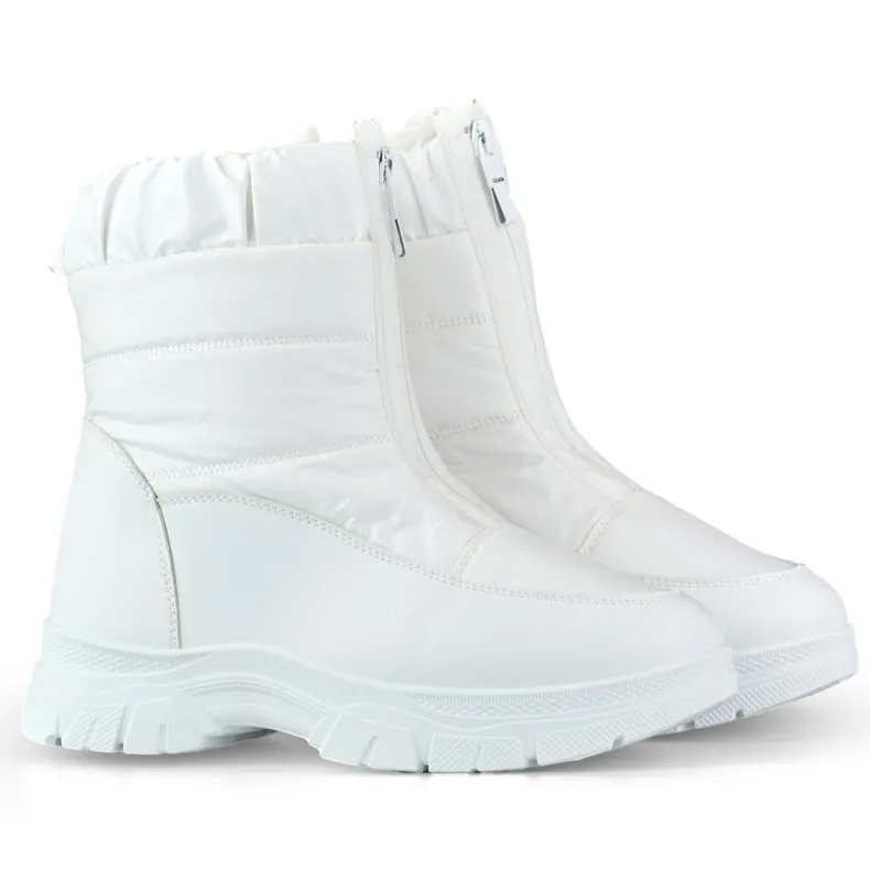 Comfortable, insulated women's white snow boots