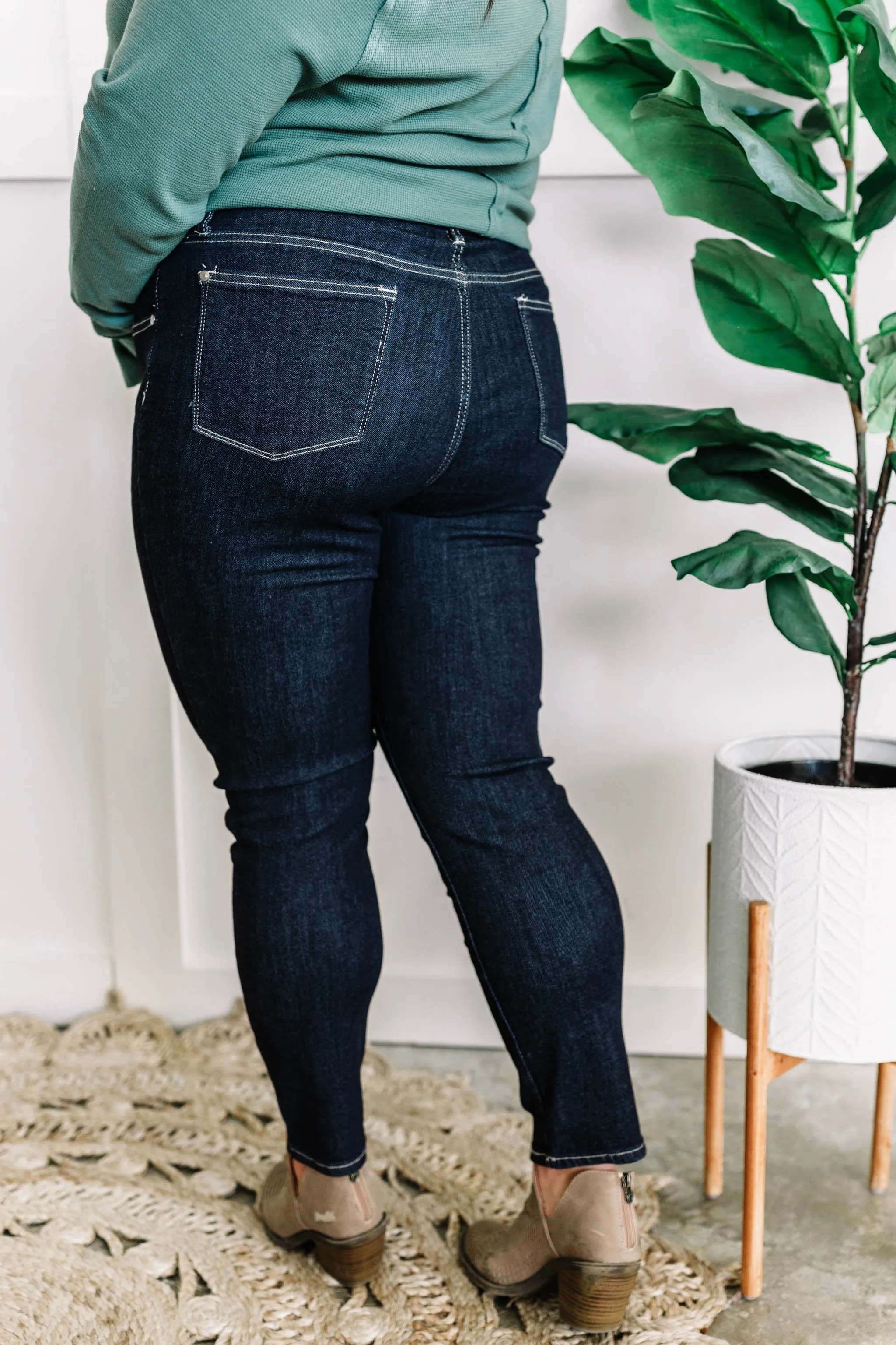 High Waisted Judy Blue Straight Leg Mom Jeans In Dark Wash