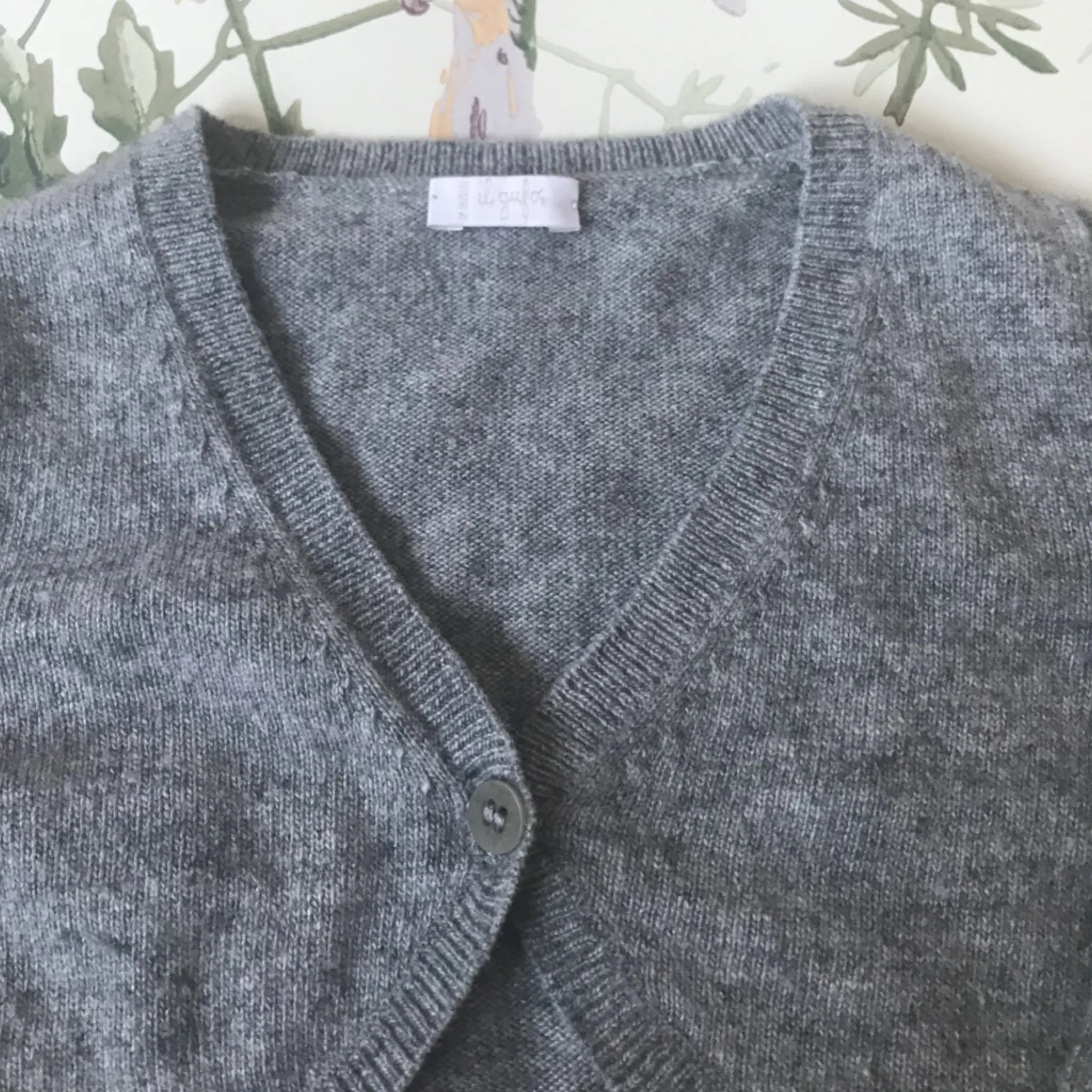 Il Gufo Grey Cropped Merino Wool/ Cashmere Mix Cardigan: 2 Years