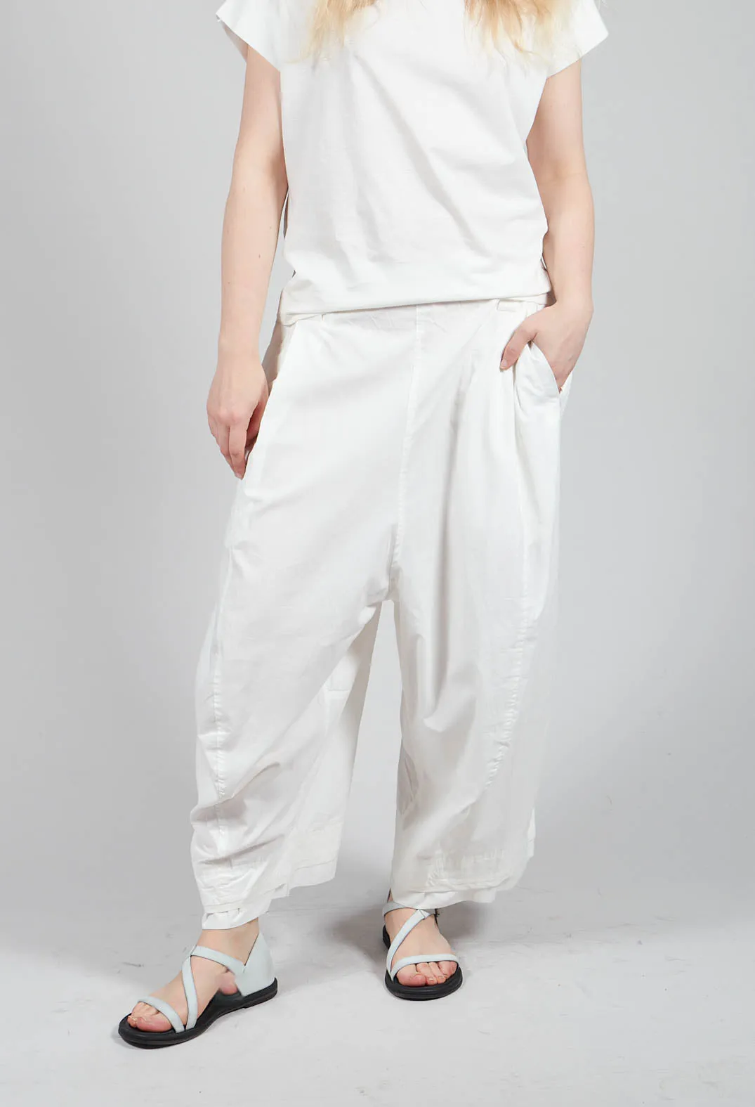 Lightweight Dropcrotch Trousers in White