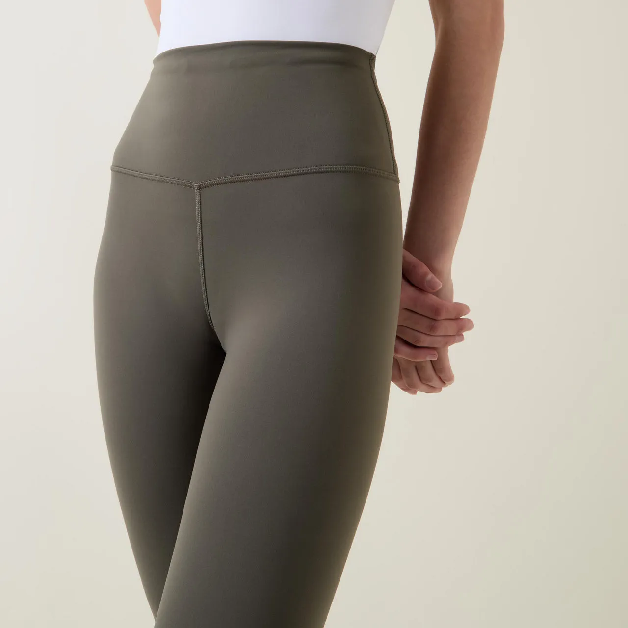 LULULEMON Wunder Train High-Rise Leggings 28 - Khaki