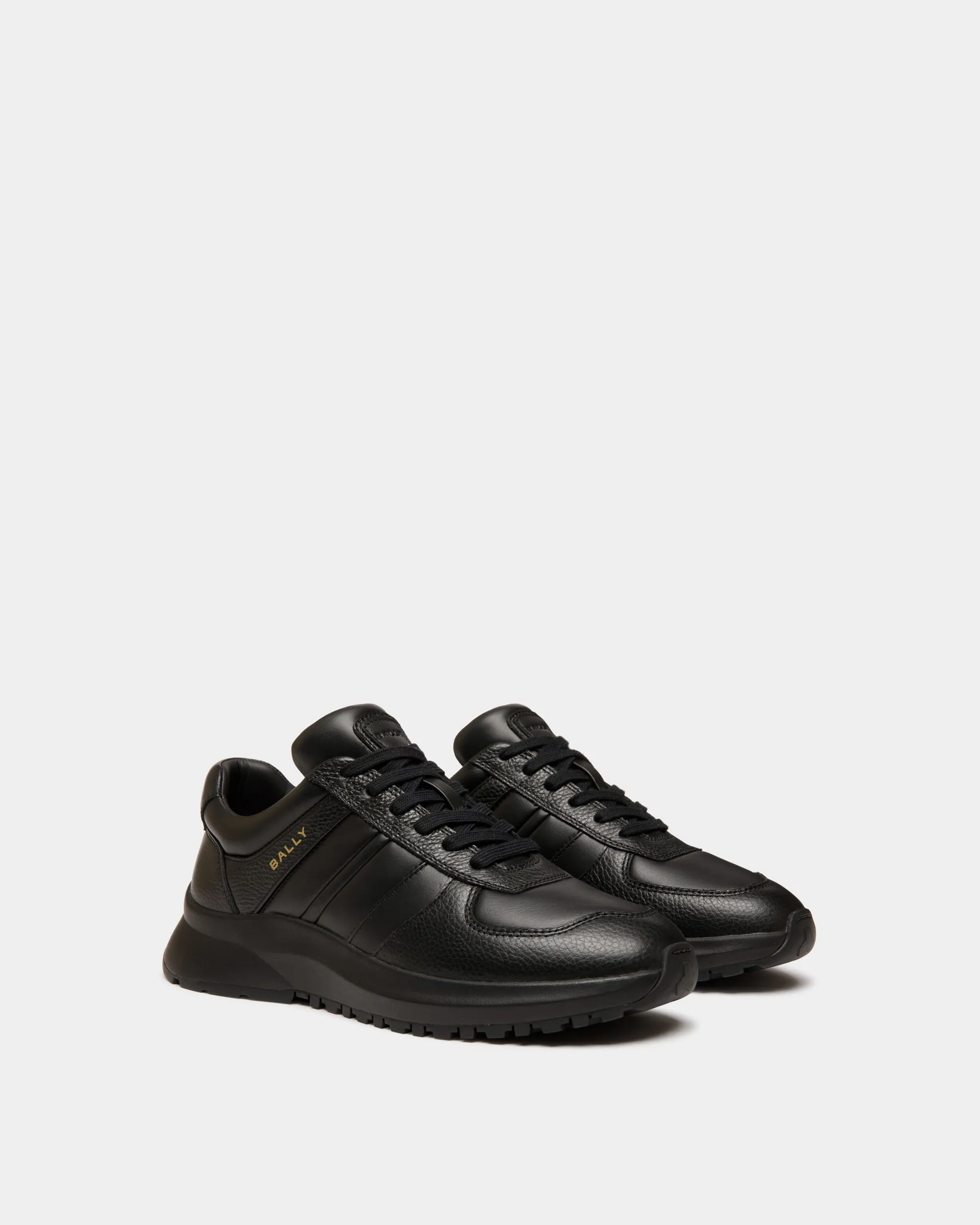 Outline Sneaker in Black Leather 