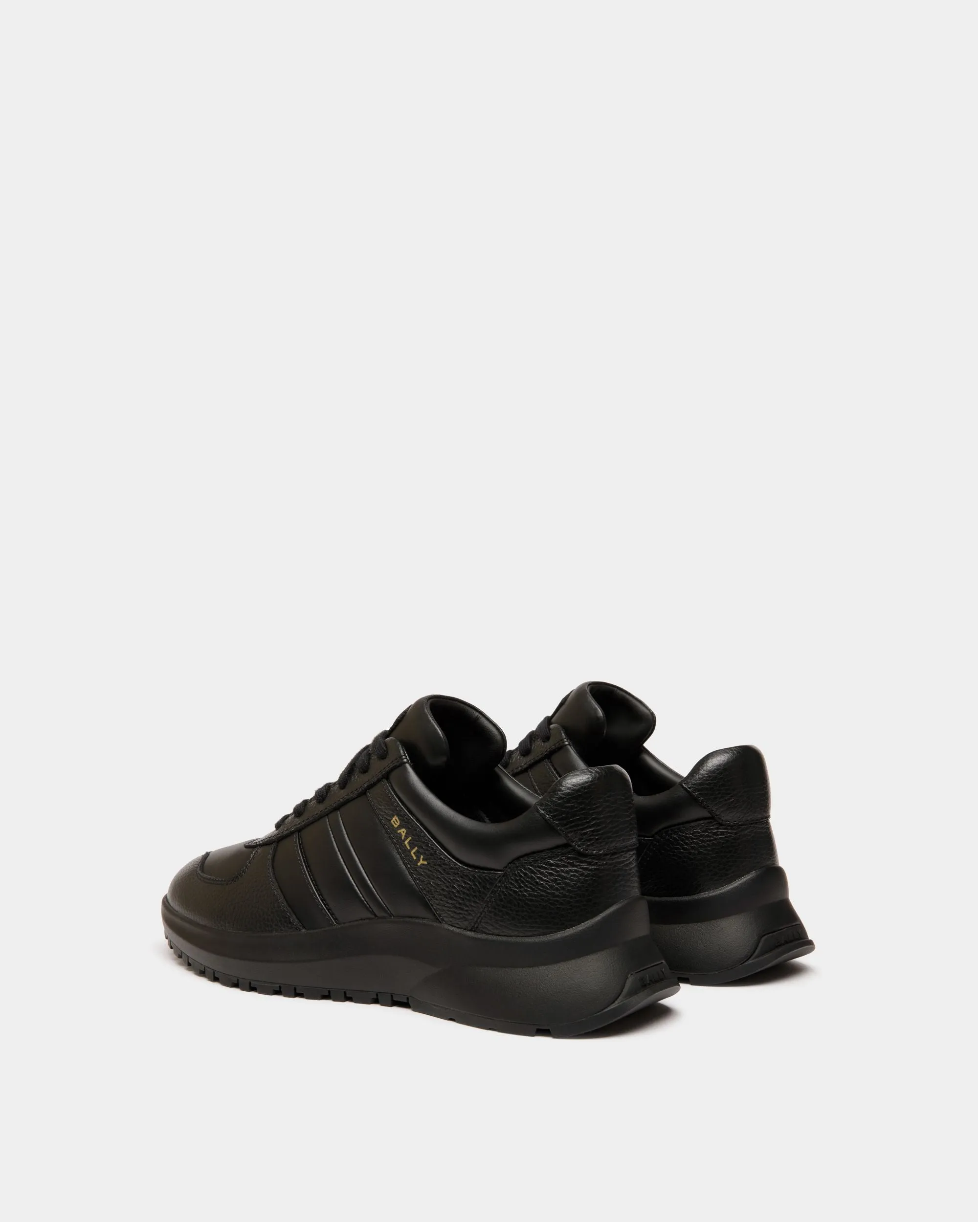 Outline Sneaker in Black Leather 