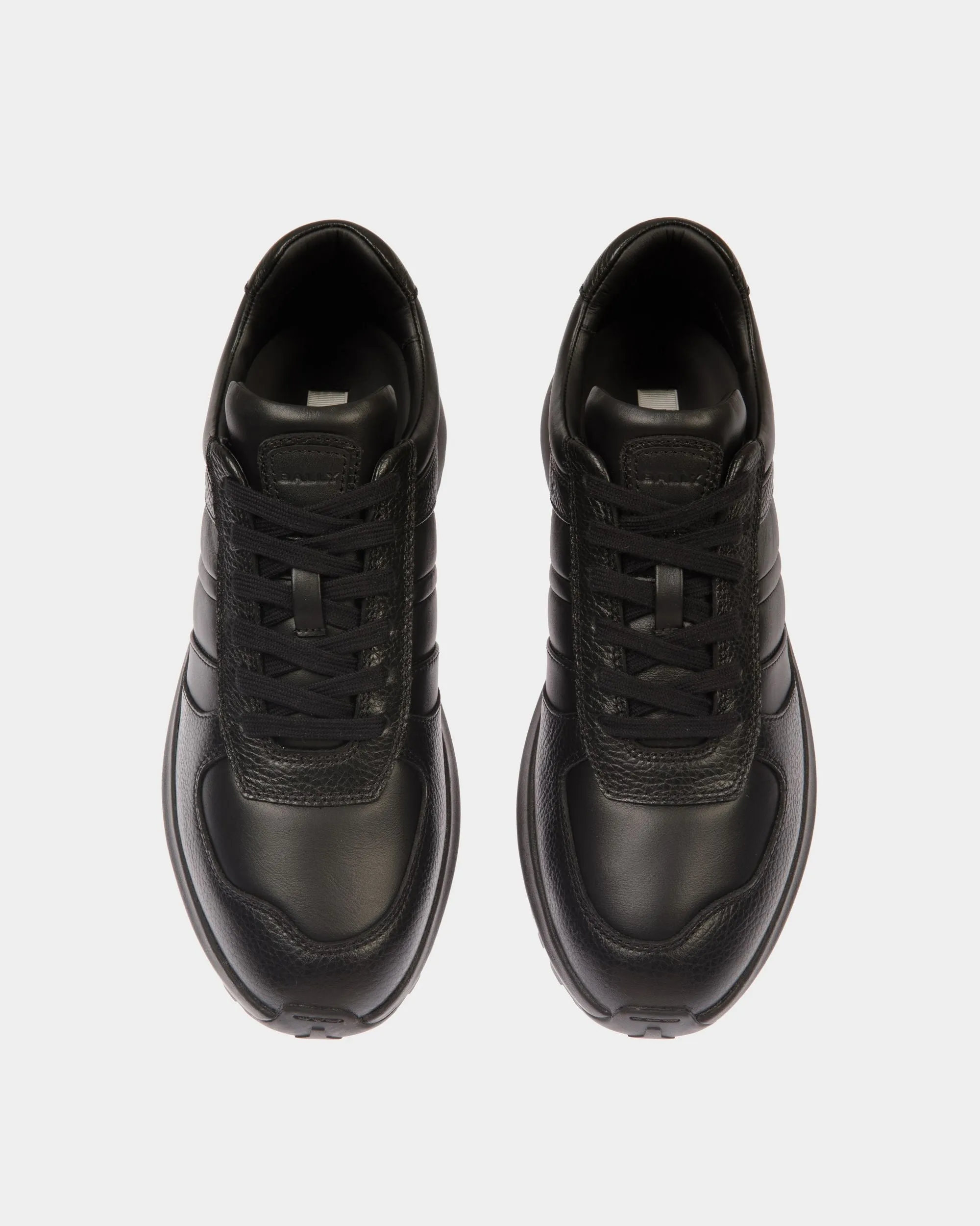 Outline Sneaker in Black Leather 