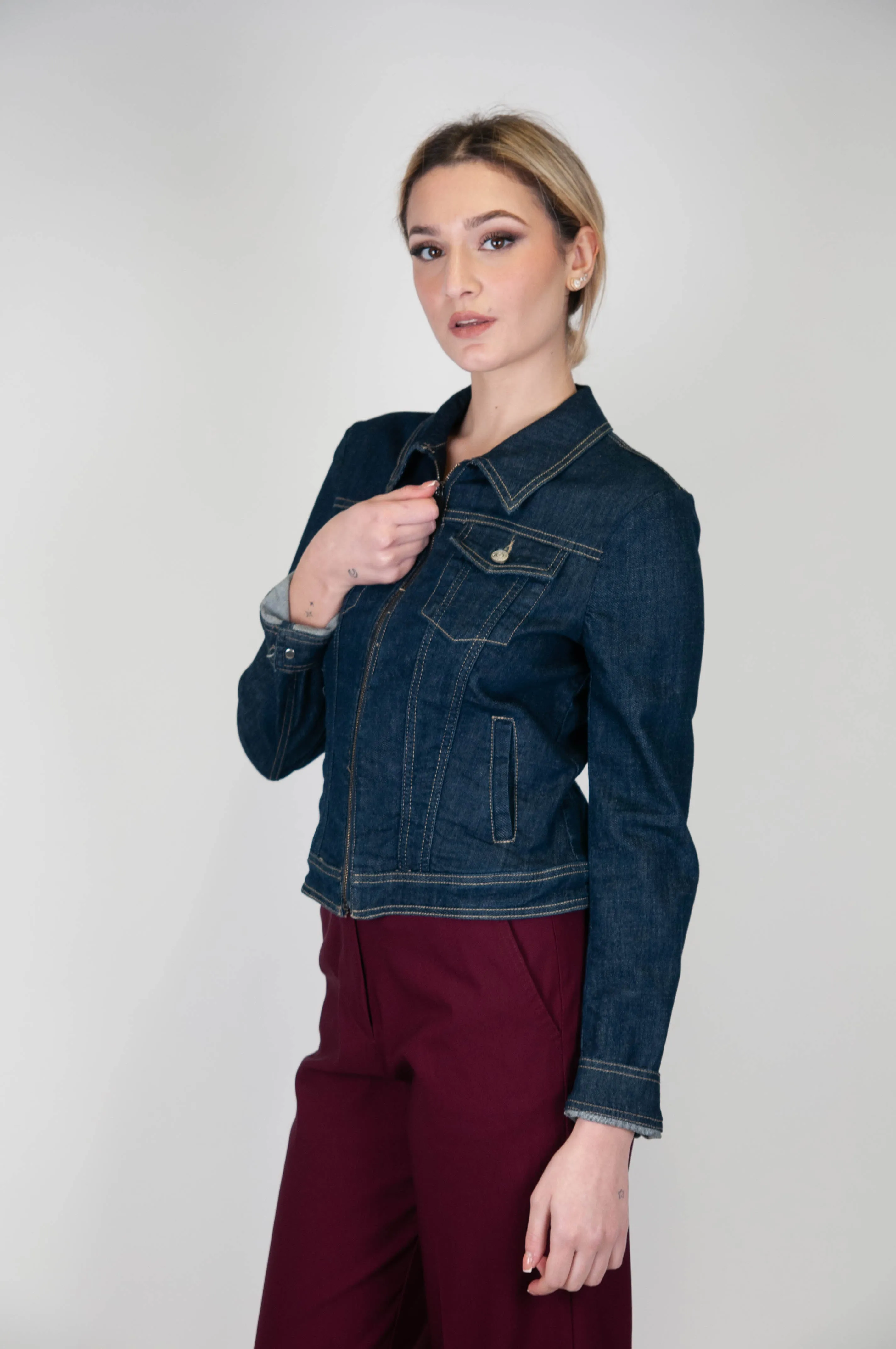 Please - Giacca di jeans con chiusura a zip e cuciture a vista