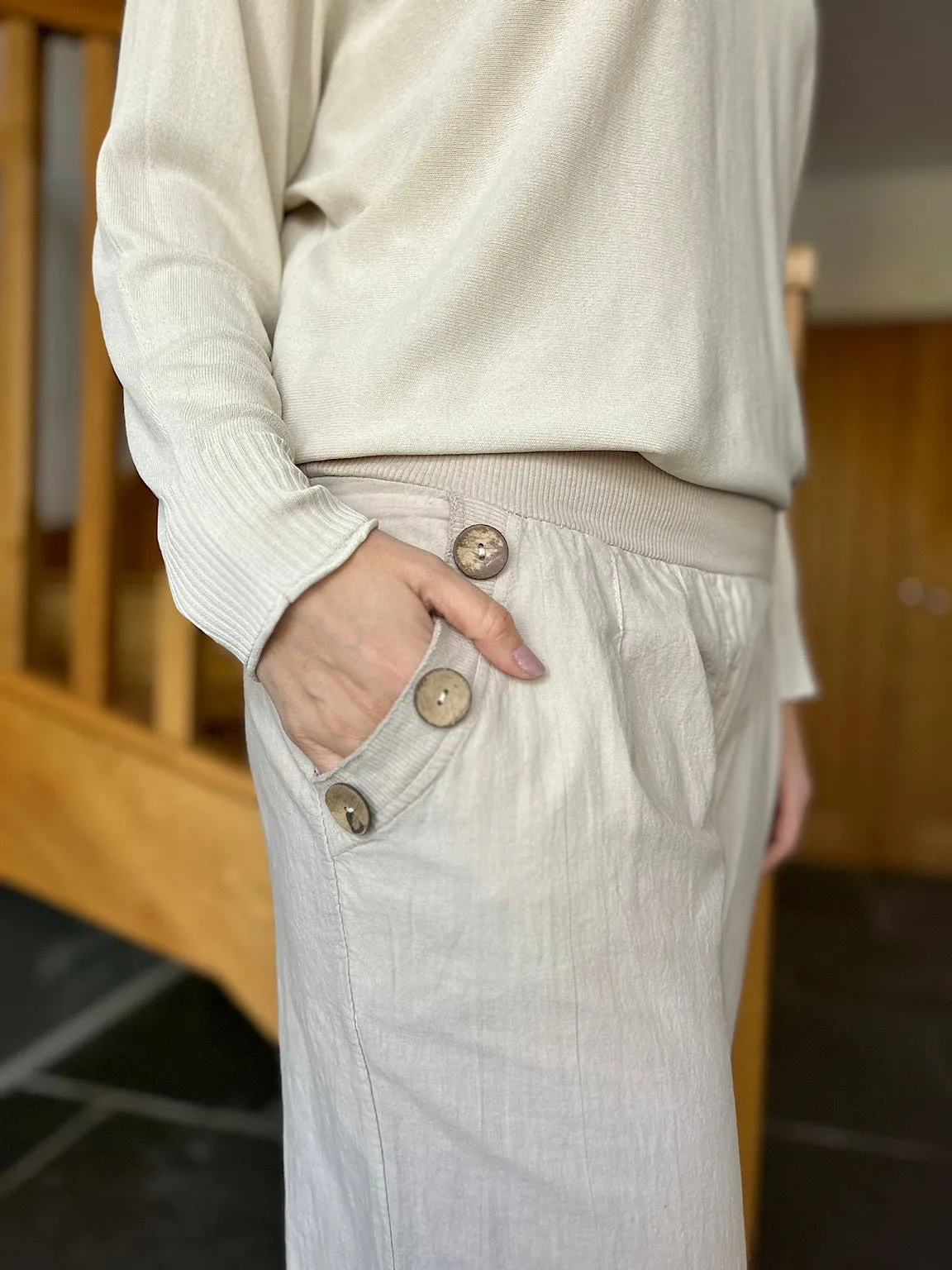 Stone Button Pocket Lightweight Trousers