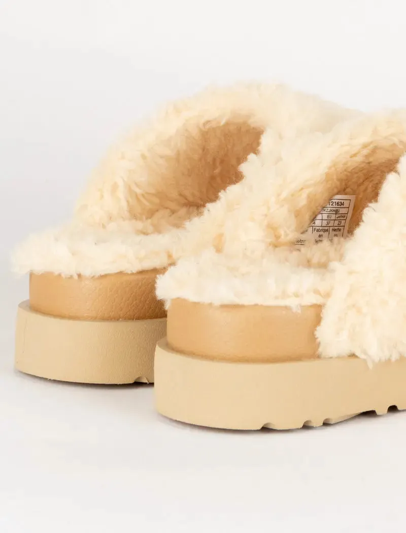 UGG Womens Fuzz Sugar Slide Natural