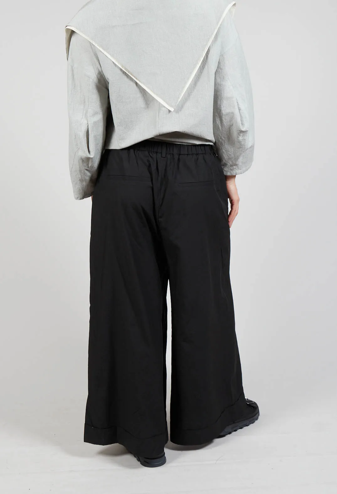 Wide Leg Trousers in Black